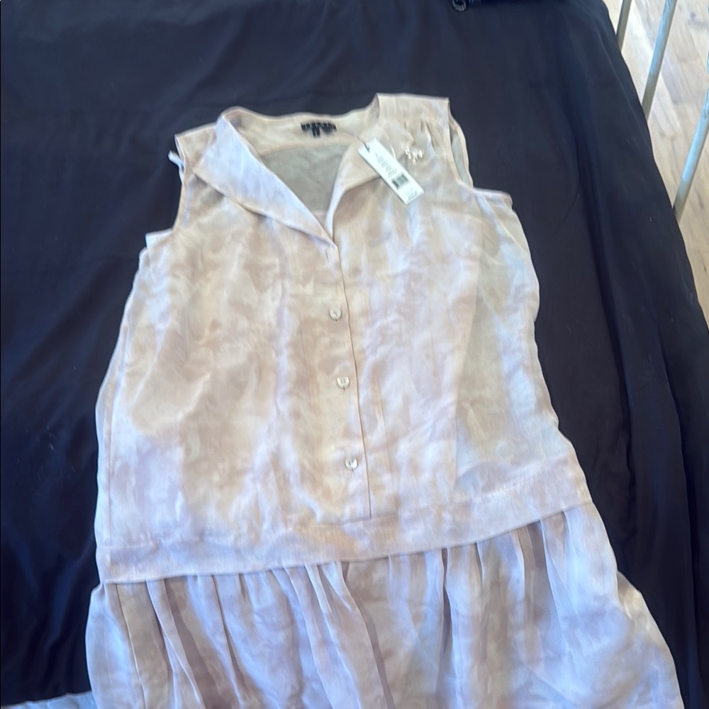 Cream Theory Sleeveless Top with Textured Fabric